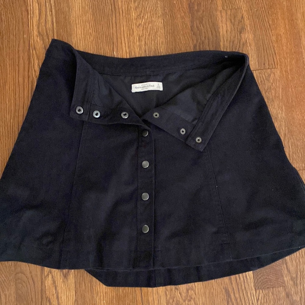 Abercrombie and Fitch black Swede skirt